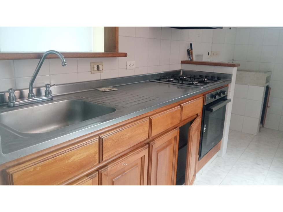 APARTAMENTO EN ARRIENDO EN EL POBLADO — foto 6