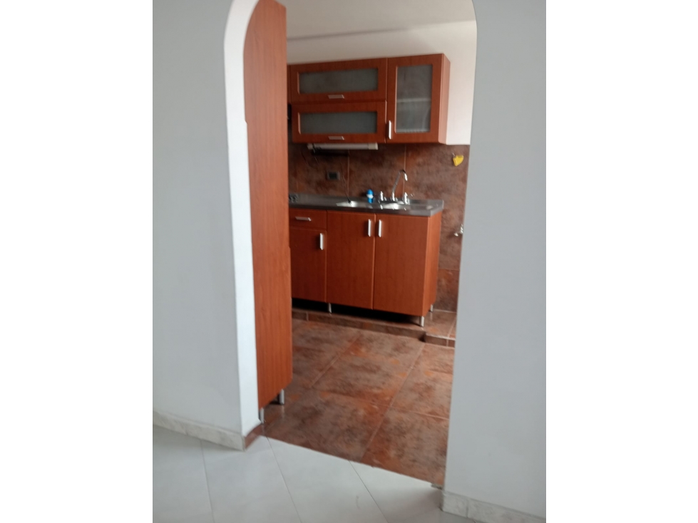 APARTAMENTO EN ARRIENDO VIA PALMAS — foto 6