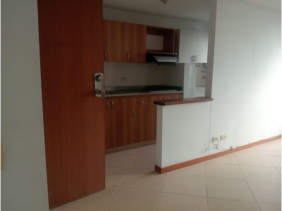 Apartamento con excelente ubicación para el Arriendo. — foto 2