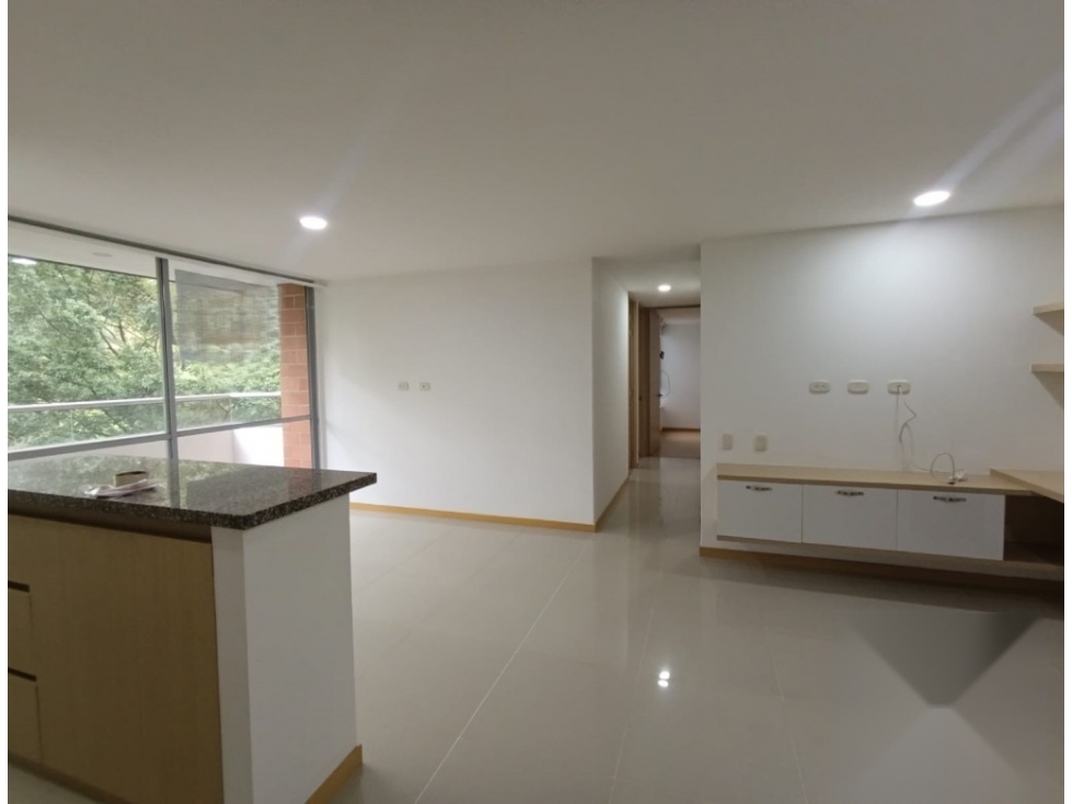 APARTAMENTO EN ARRIENDO SECTOR LOMA DEL INDIO — foto 6