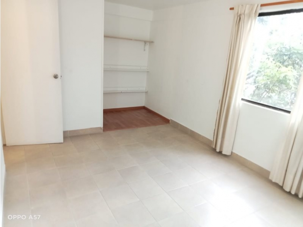 AMPLIO Y COMODO APARTAMENTO EN ARRIENDO EN LA ABADIA — foto 3