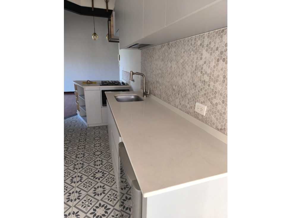 APARTAMENTO EN ARRIENDO EN EL POBLADO