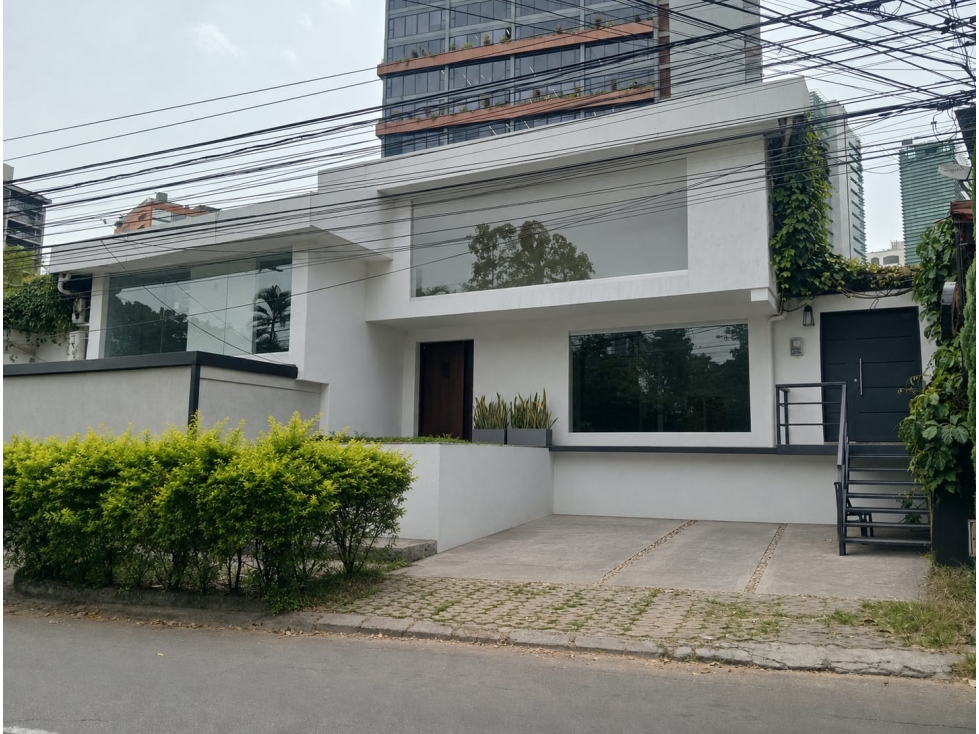 CASA LOCAL EN ARRIENDO EN EL POBLADO