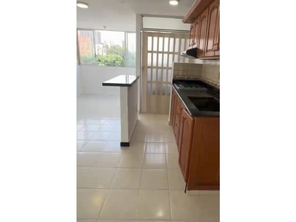 Apartamento con excelente ubicación para el Arriendo.