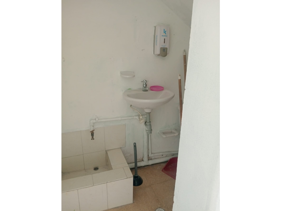 LOCAL COMERCIAL SECTOR ENVIGADO — foto 4