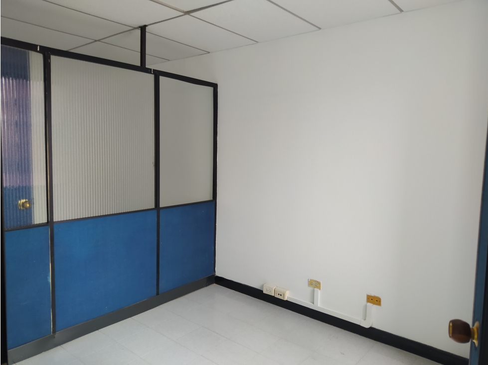 OFICINA EN ARRIENDO SECTOR LAURELES — foto 4
