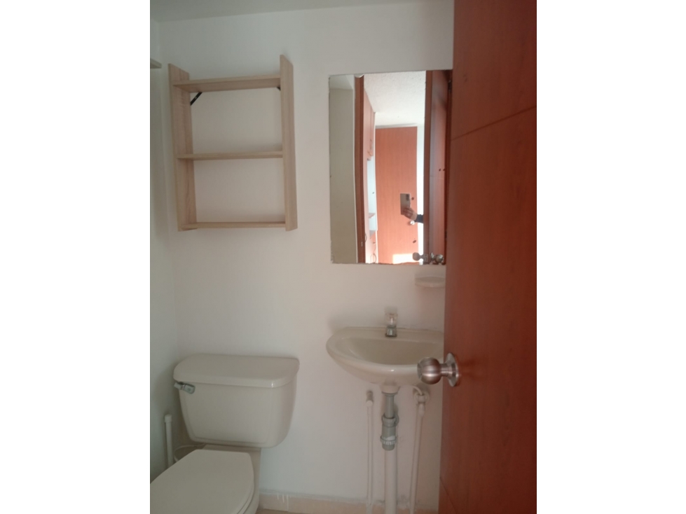 Apartamento con excelente ubicación para el Arriendo. — foto 6