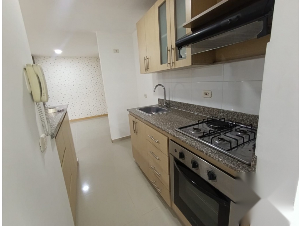 APARTAMENTO EN ARRIENDO SECTOR LOMA DEL INDIO — foto 4