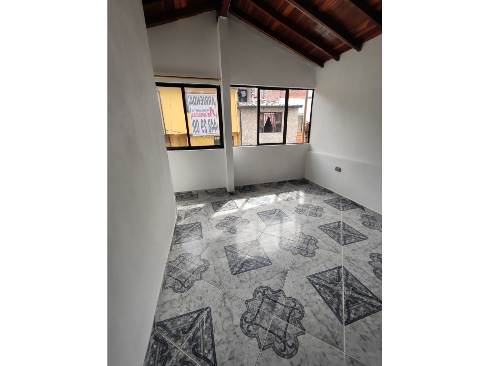 CASA PARA EL ARRIENDO EN EXCELENTE SECTOR DE BELLO - 2