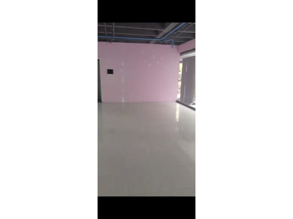 LOCAL COMERCIAL EN ARRIENDO — foto 5