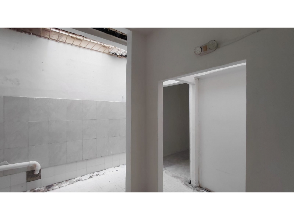 LOCAL EN ARRIENDO SECTOR LAURELES — foto 5