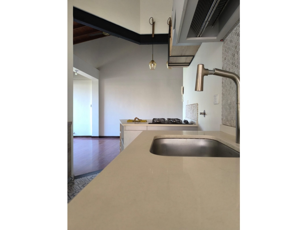 APARTAMENTO EN ARRIENDO EN EL POBLADO — foto 2