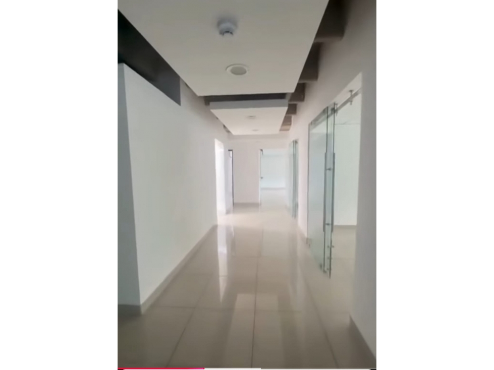 LOCAL COMERCIAL EN EL POBLADO — foto 6