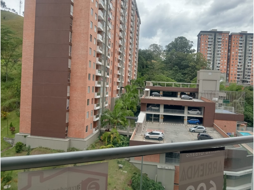 APARTAMENTO EN ARRIENDO EN ENVIGADO — foto 3