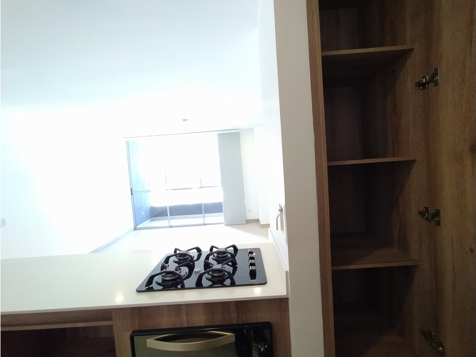APARTAMENTO EN ARRIENDO SECTOR CIUDAD DEL RIO — foto 4