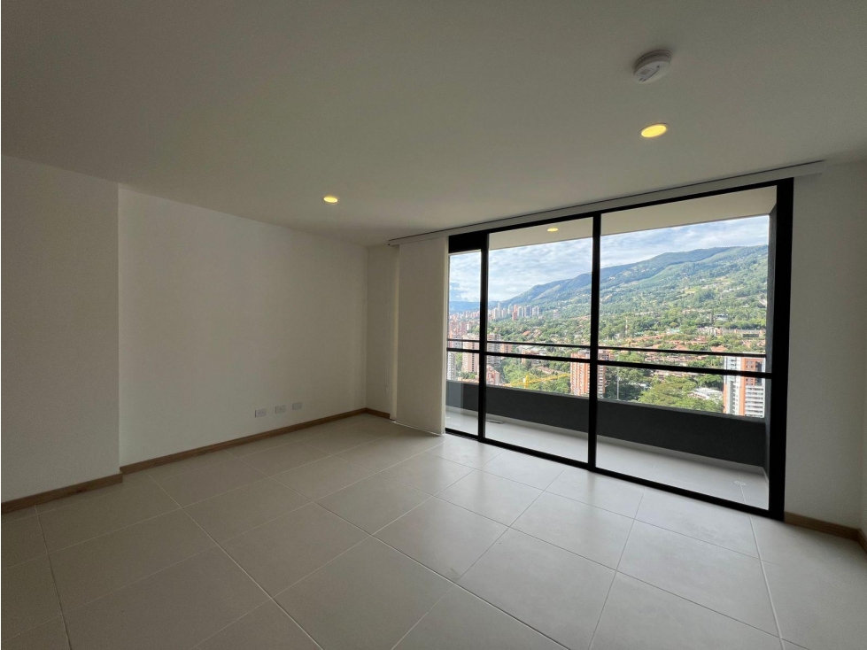 APARTAMENTO EN ARRIENDO EN ENVIGADO — foto 3