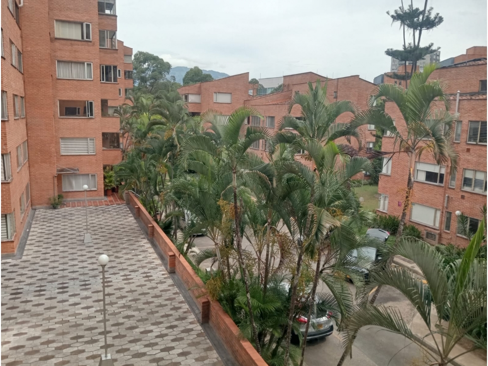 APARTAMENTO EN ARRIENDO SECTOR POBLADO