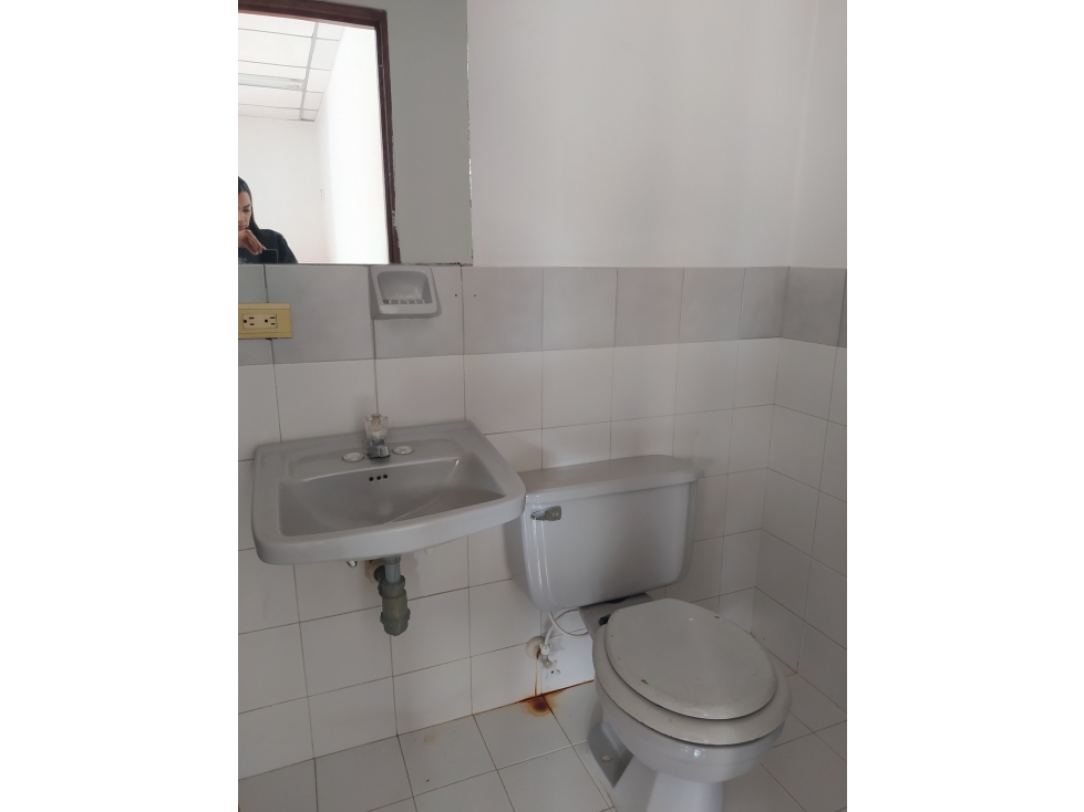 OFICINA EN ARRIENDO SECTOR LAURELES — foto 6
