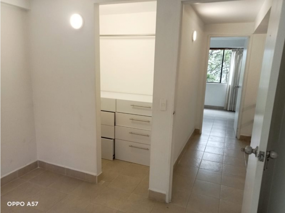 AMPLIO Y COMODO APARTAMENTO EN ARRIENDO EN LA ABADIA — foto 6