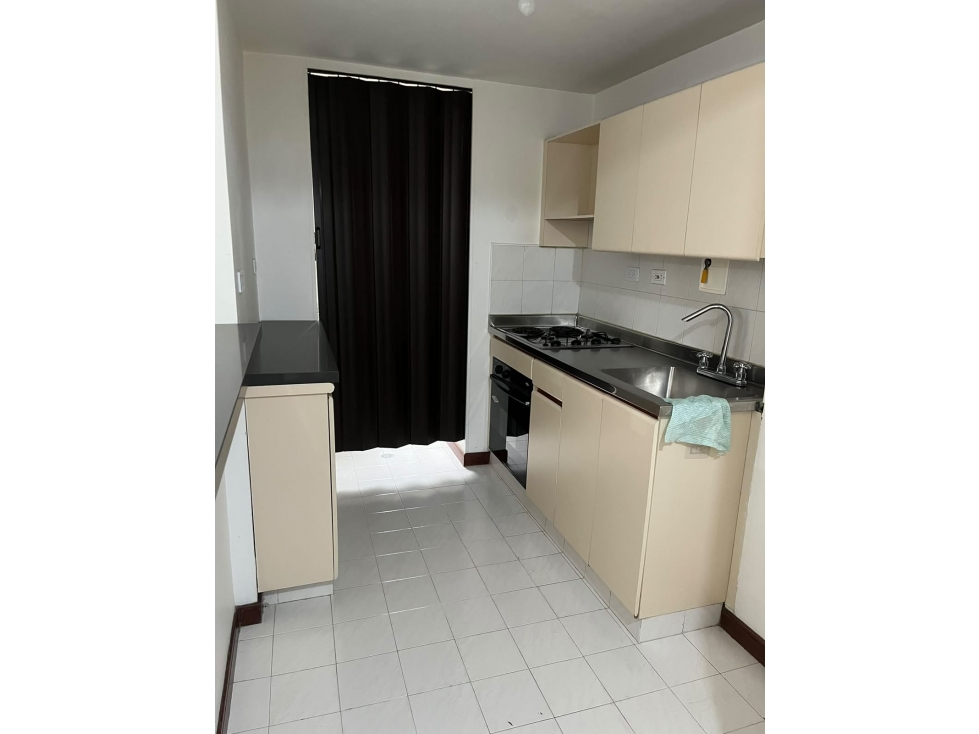 APARTAMENTO EN ARRIENDO EN POBLADO TESORO — foto 5