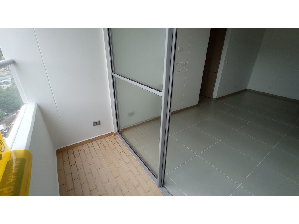 Apartamento con excelente ubicación para el Arriendo. — foto 4