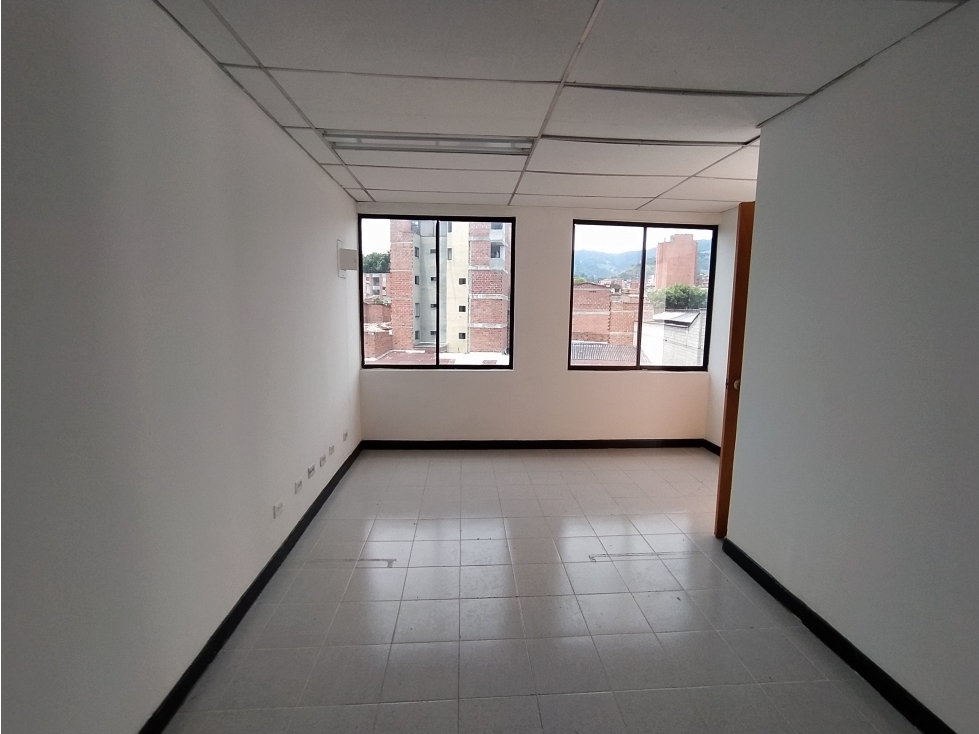 OFICINA EN ARRIENDO SECTOR LAURELES — foto 6