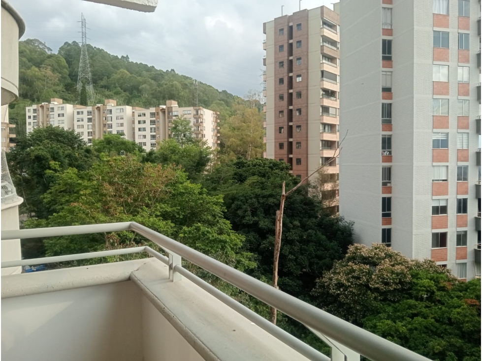 Apartamento con excelente ubicación para el Arriendo. — foto 3