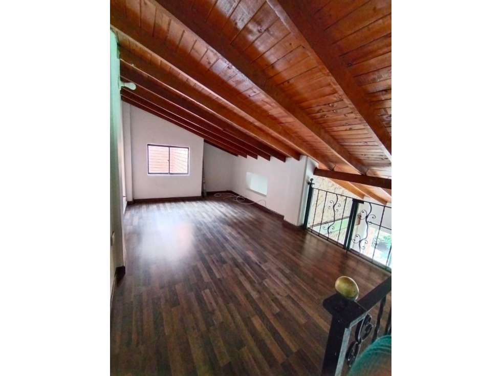 se vende hermoso y amplio apartamento en buena urbanización — foto 6