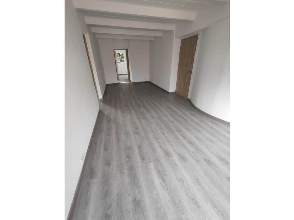 se vende apartamento en excelente ubicación — foto 2