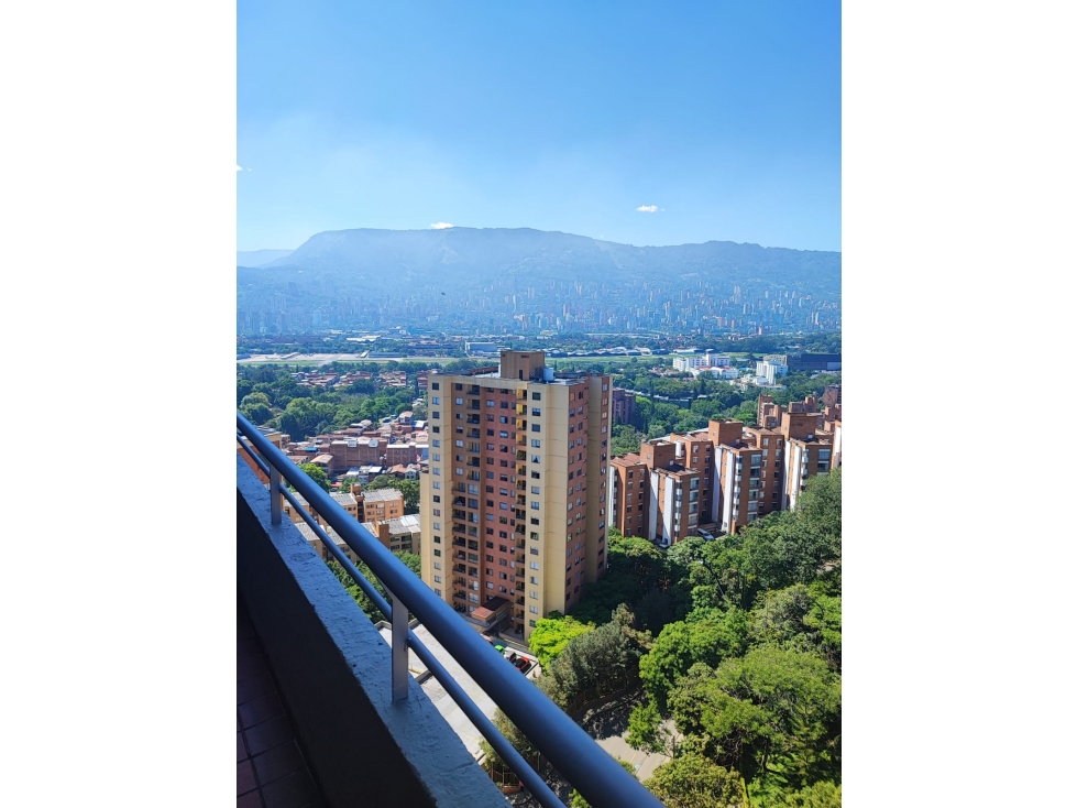 PENTHOUSE EN VENTA SECTOR LOMA DE LOS BERNAL — foto 6