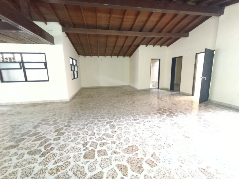LOCAL EN ARRIENDO SECTOR ESTADIO