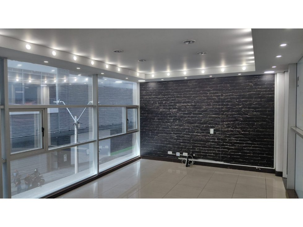 LOCAL EN ARRIENDO SECTOR OVIEDO