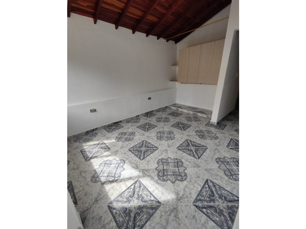 CASA PARA EL ARRIENDO EN EXCELENTE SECTOR DE BELLO - 6