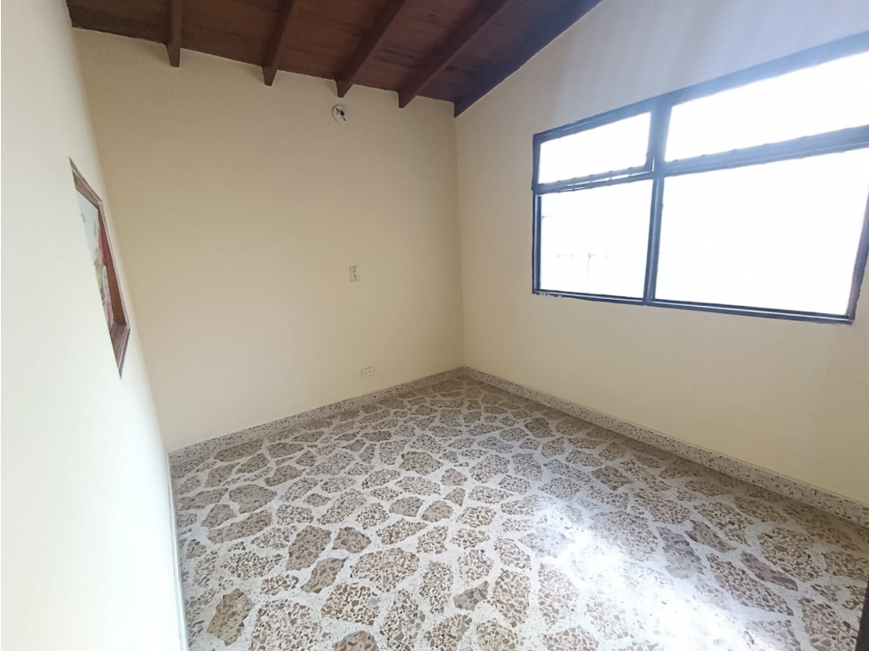 LOCAL EN ARRIENDO SECTOR ESTADIO — foto 4