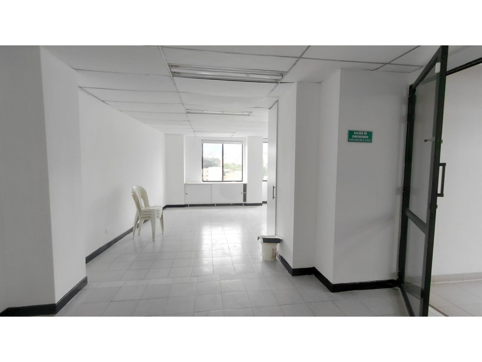 OFICINA EN ARRIENDO SECTOR LAURELES