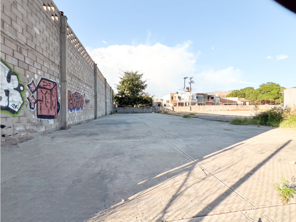 RENTA / Terreno Blvd. Ignacio Soto - 3