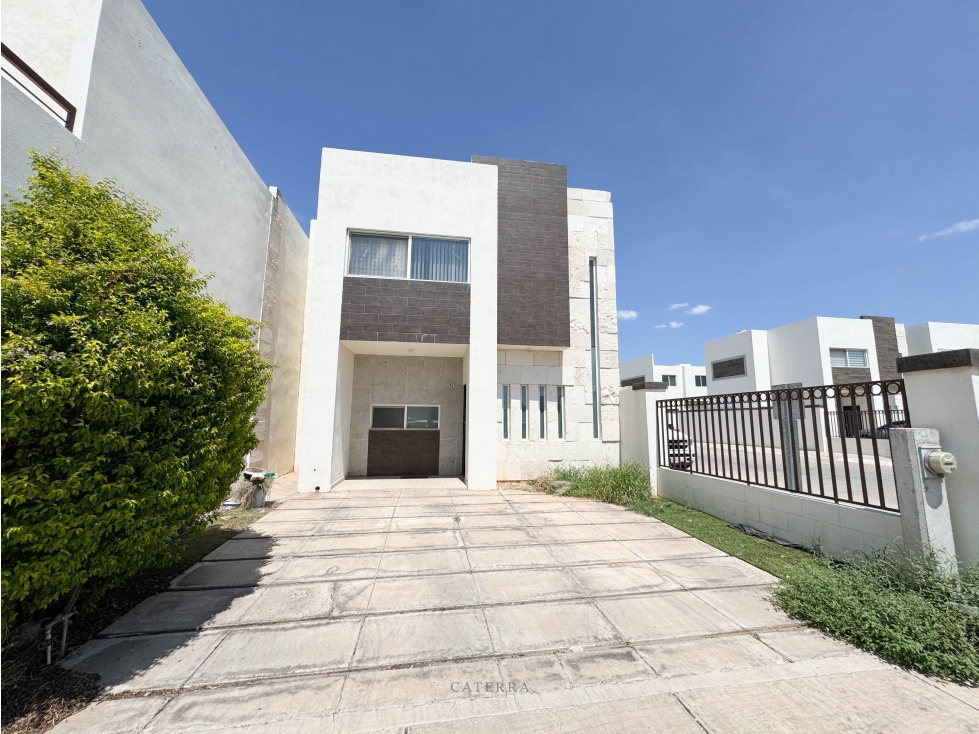 RENTA / Casa Siena Residencial - 2