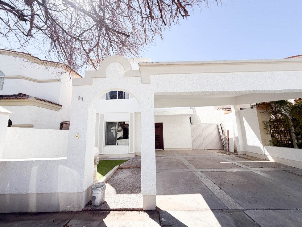 VENTA - RENTA / Casa Capistrano Residencial — foto 2