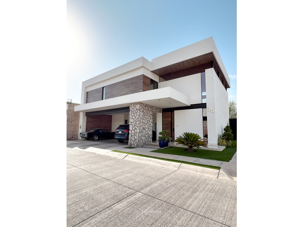 VENTA / Casa Punta de Lago — foto 2
