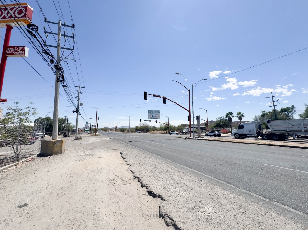 RENTA / Terreno Int. Carretera HMO - Nogales Km 4 - 4