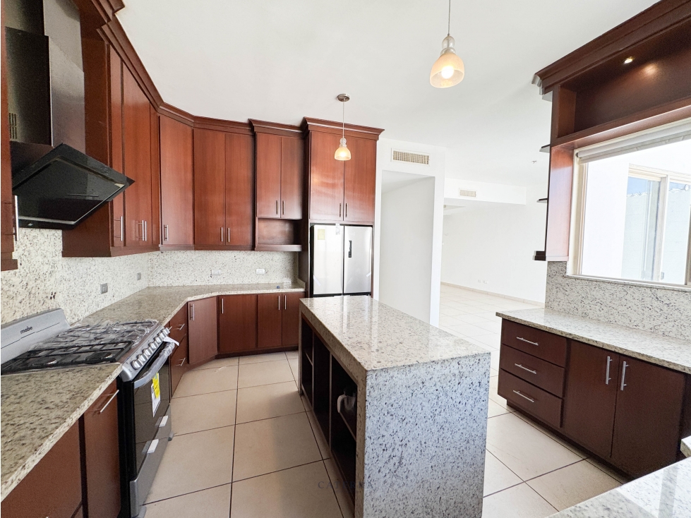 RENTA / Casa La Encantada Residencial — foto 3