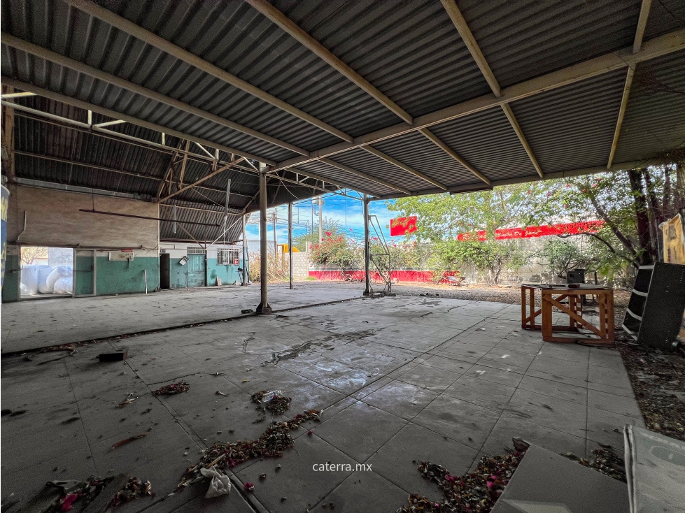 RENTA Bodega y Local Blvd. Quiroga - 5