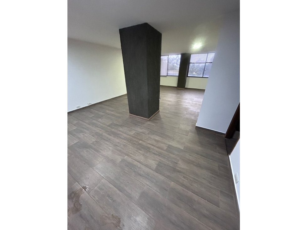 INMOBILIARIA - LOCAL EN ARRIENDO - PORTAL DEL CERRO, ENVIGADO — foto 2