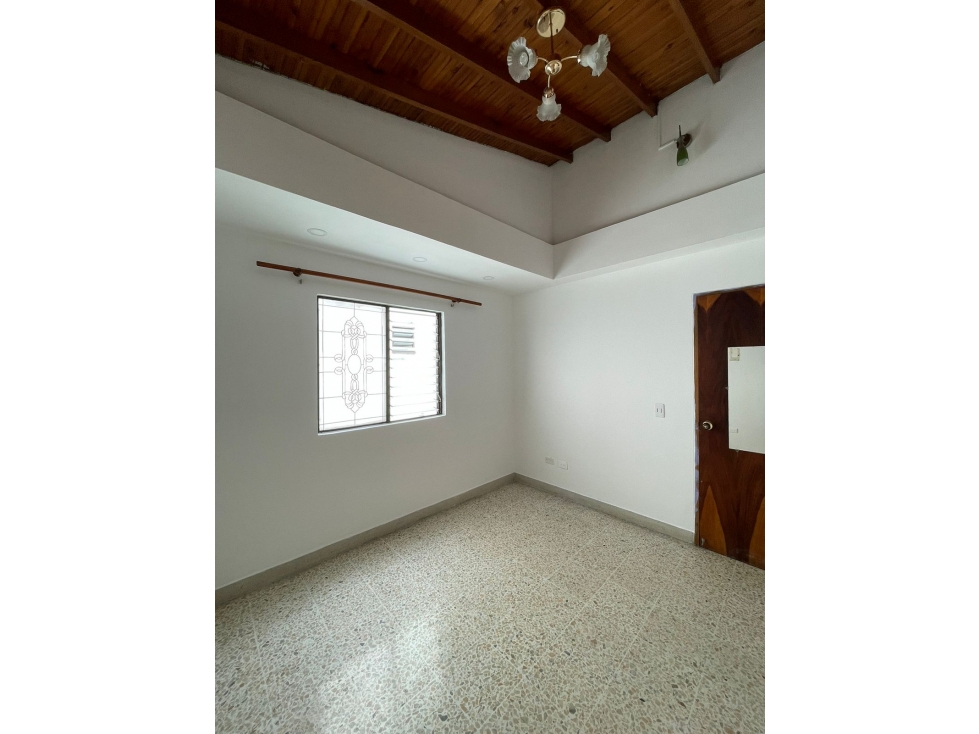 SE VENDE O SE ARRIENDA HERMOSA CASA EN CALAZANS — foto 6