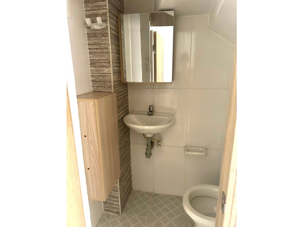 SE VENDE HERMOSO APARTAMENTO EN EL BARRIO CENTRAL, BELLO — foto 3