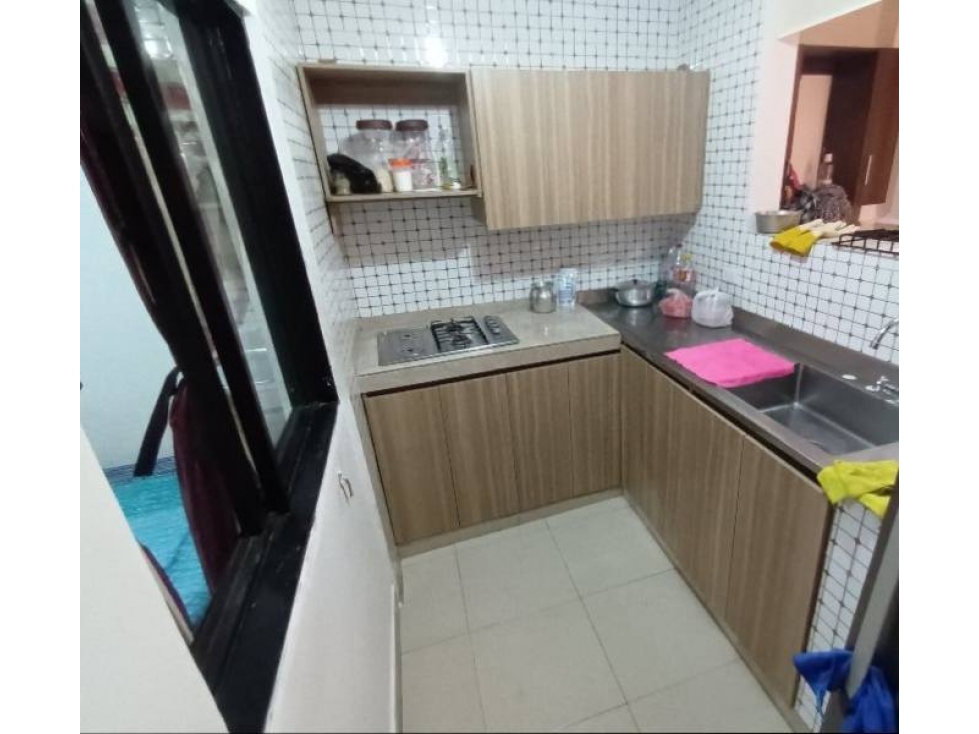 SE VENDE APARTAMENTO PRIMER PISO BARRIO CENTRAL, BELLO