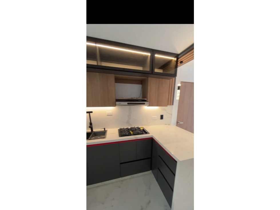 VENTA DE HERMOSO APTO PARA ESTRENAR A TRES CUADRAS DEL PARQUE DE BELLO — foto 4