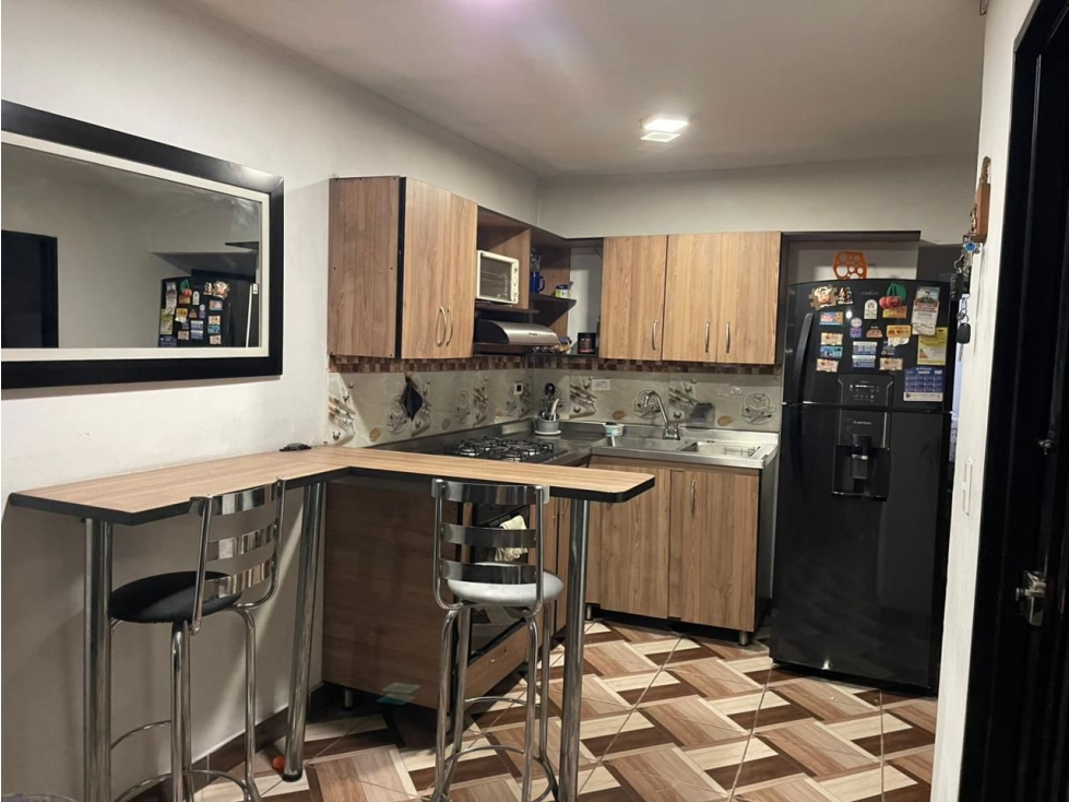 VENTA DE AMPLIA CASA EN EL BARRIO PEREZ