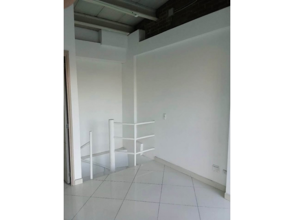 INMOBILIARIA - LOCAL EN RENTA A UNA CUADRA DEL PARQUE DE BELLO — foto 3