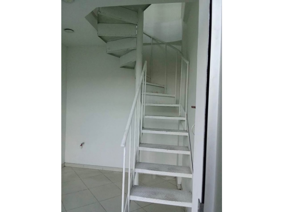 INMOBILIARIA - LOCAL EN RENTA A UNA CUADRA DEL PARQUE DE BELLO — foto 6